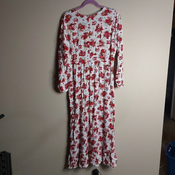 Floral Maxi Low V Neck - Picture 3 of 4